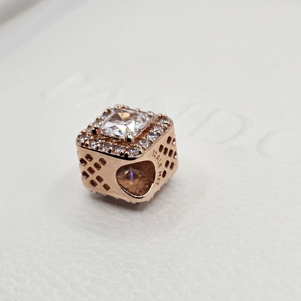🎁Authentic Pandora ROSE GEOMETRIC CHARM - Picture 4 of 10